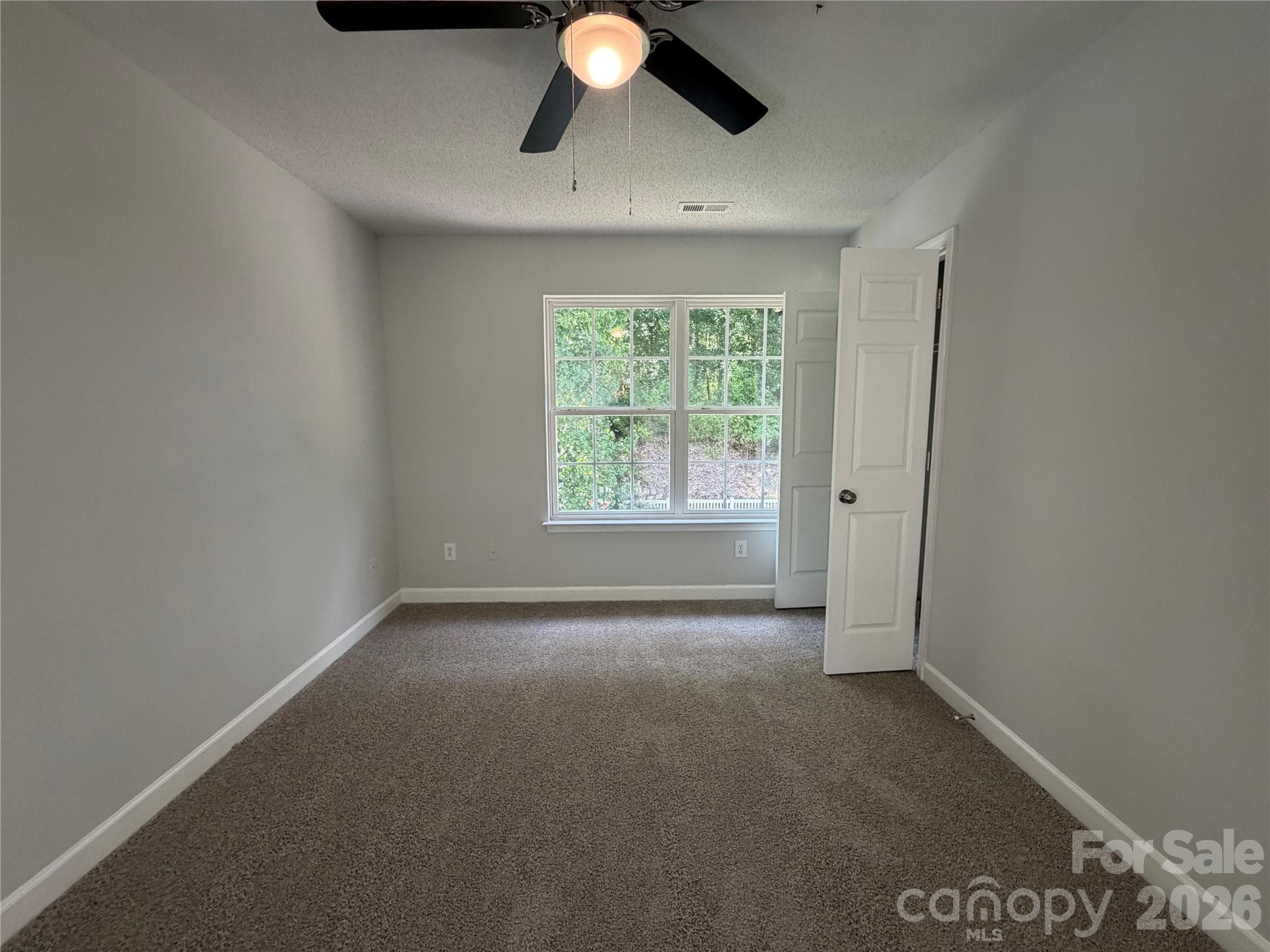 Single Family Residence at 3978 Shasta Circle, Clover, photo 11 of 16