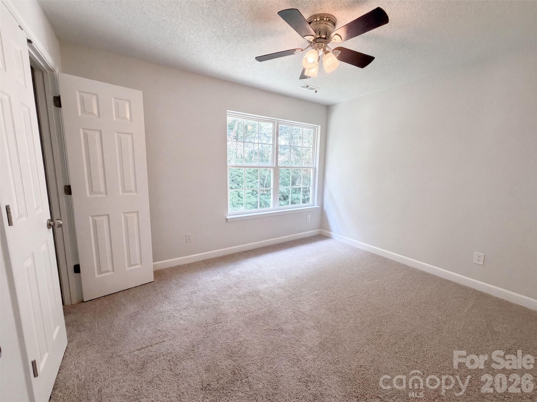 Single Family Residence at 3978 Shasta Circle, Clover, photo 13 of 16