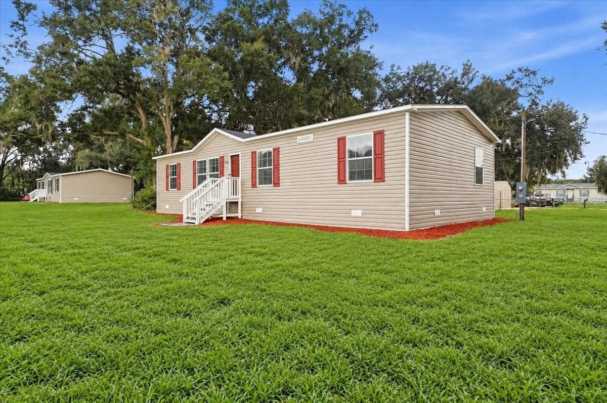Manufactured Home at 3316 OAKLAND RD S, LAKELAND, photo 8 of 58