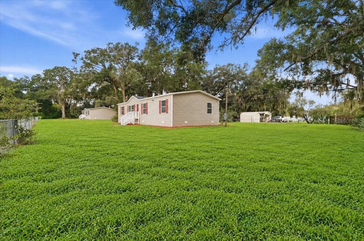Manufactured Home at 3316 OAKLAND RD S, LAKELAND, photo 9 of 58
