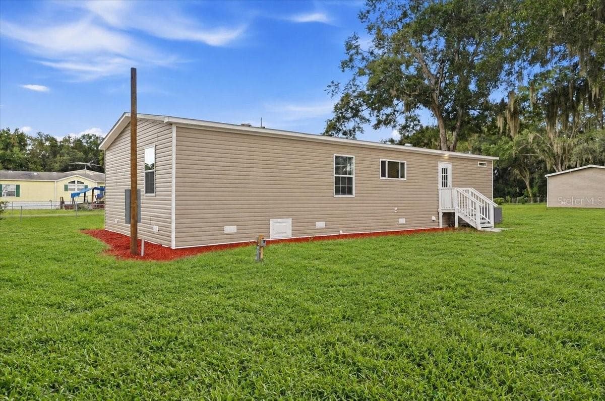 Manufactured Home at 3316 OAKLAND RD S, LAKELAND, photo 12 of 58