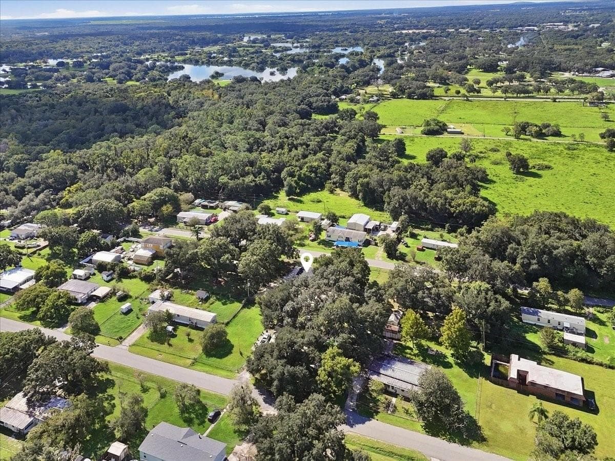 Manufactured Home at 3316 OAKLAND RD S, LAKELAND, photo 14 of 58