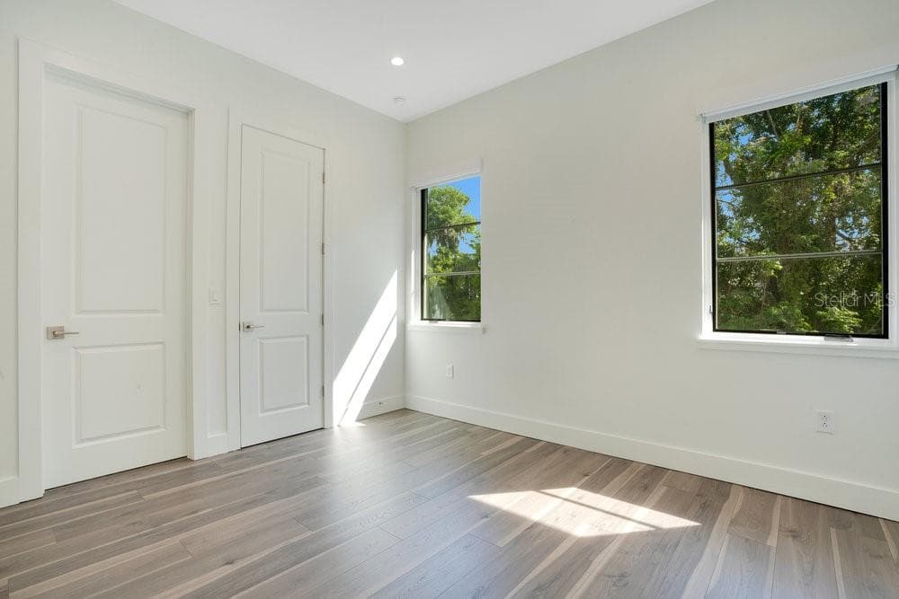 Townhouse at 504 W SWOOPE AVE, WINTER PARK, photo 15 of 32