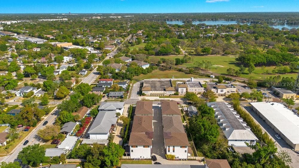 Townhouse at 504 W SWOOPE AVE, WINTER PARK, photo 31 of 32