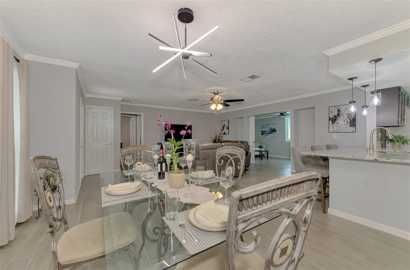 Single Family Residence at 4240 SHAMROCK DR, VENICE, photo 15 of 44