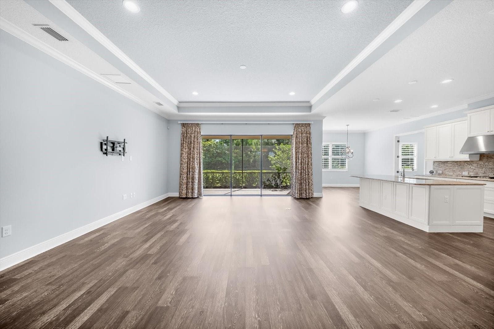 Great Room - 8256 LARKSPUR CIR, SARASOTA