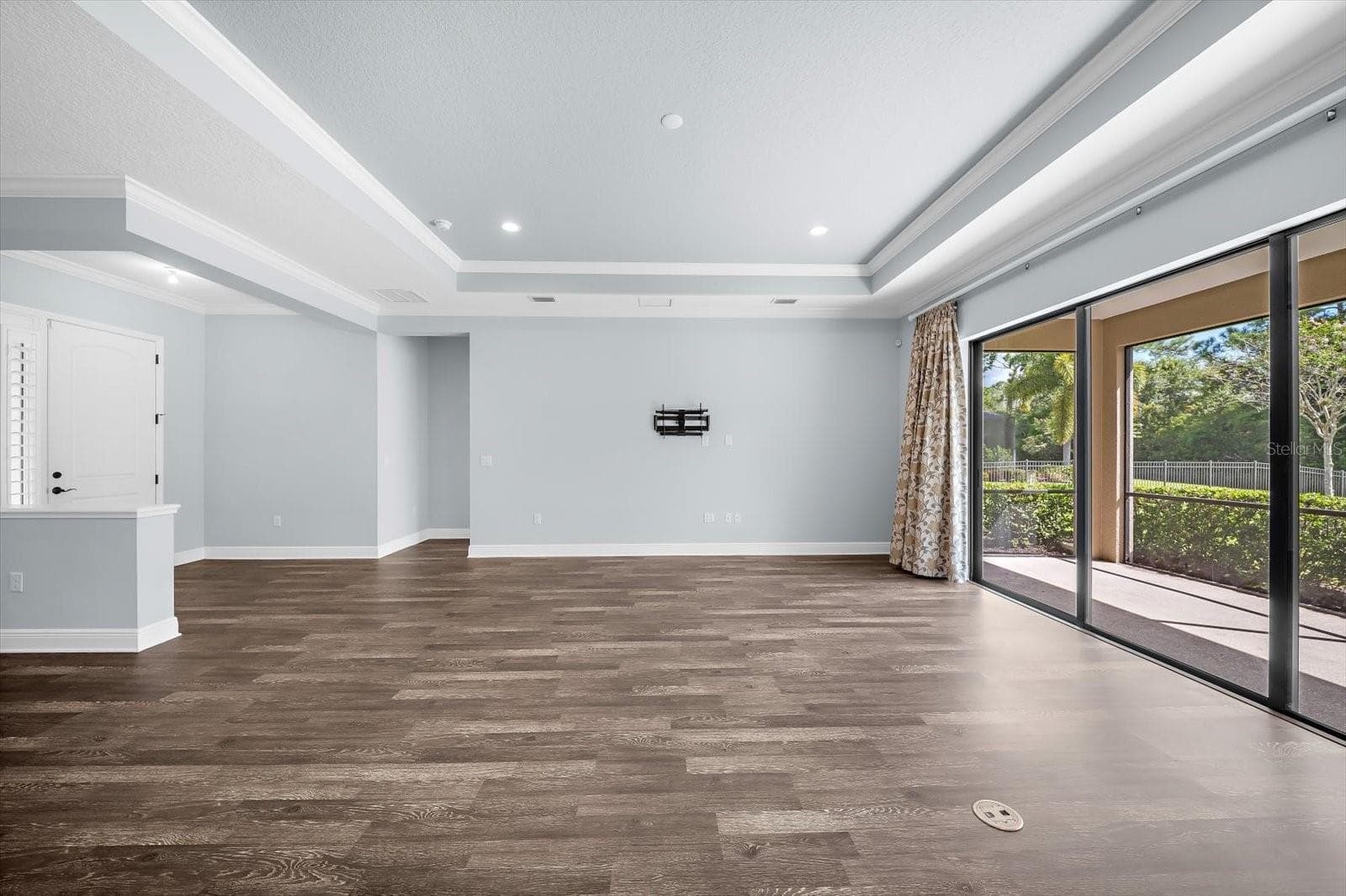 Single Family Residence at 8256 LARKSPUR CIR, SARASOTA, photo 18 of 74