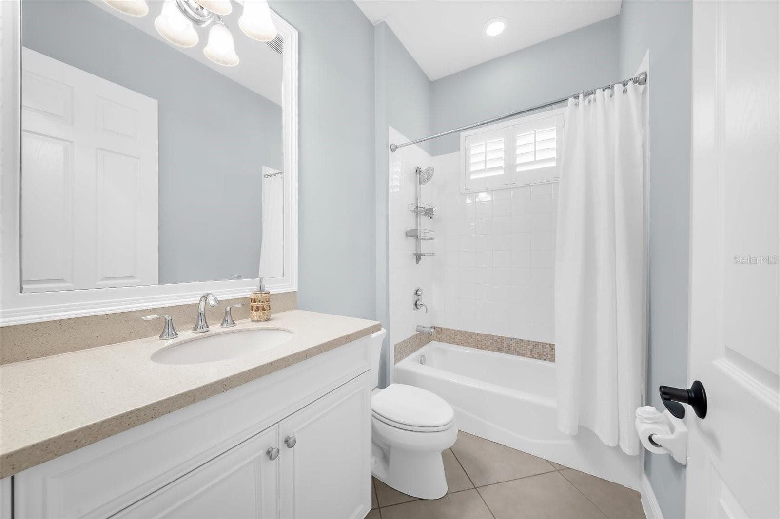 2nd Bathroom - 8256 LARKSPUR CIR, SARASOTA