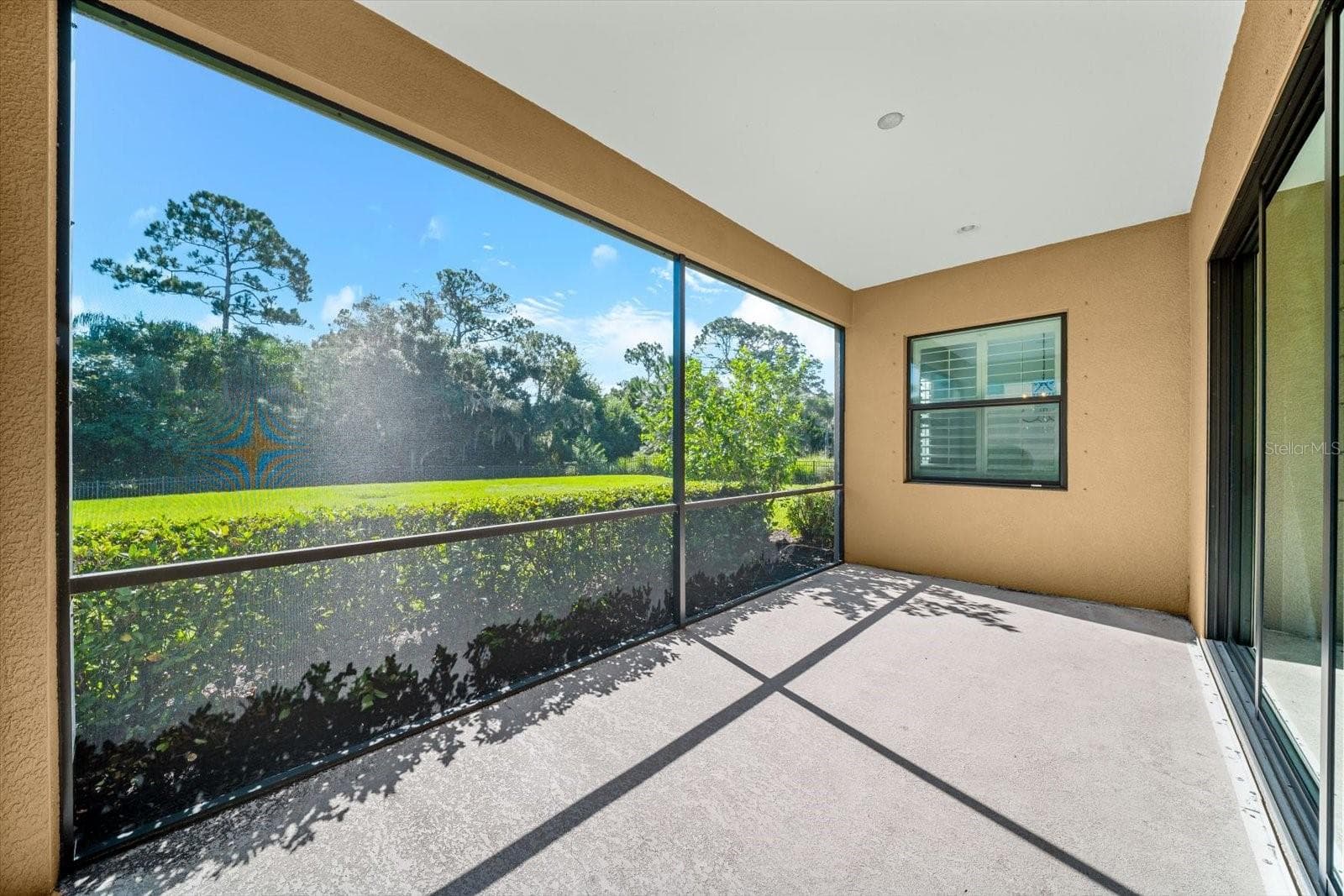 Single Family Residence at 8256 LARKSPUR CIR, SARASOTA, photo 55 of 74