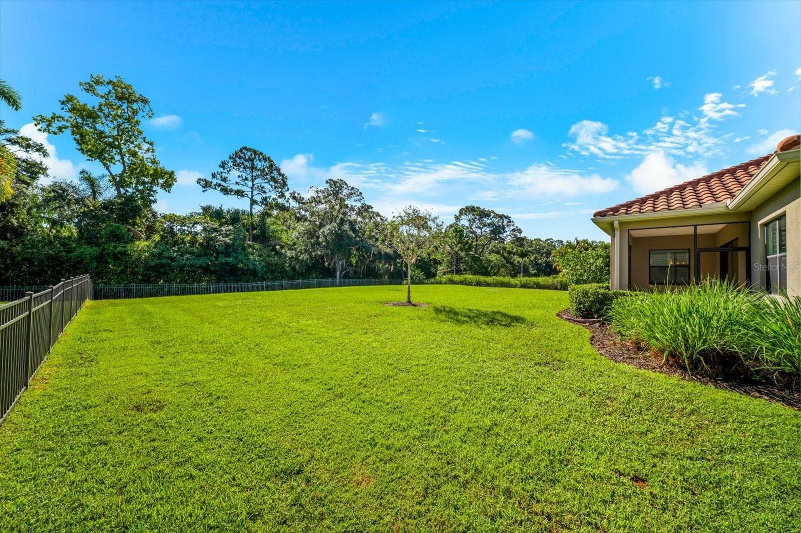 Single Family Residence at 8256 LARKSPUR CIR, SARASOTA, photo 57 of 74