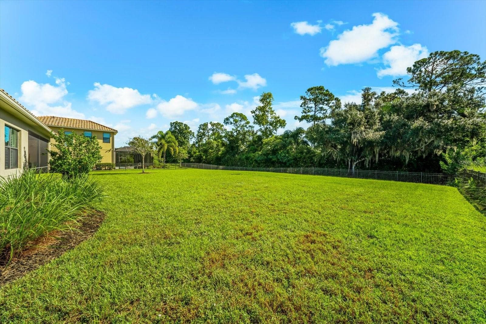 Single Family Residence at 8256 LARKSPUR CIR, SARASOTA, photo 58 of 74