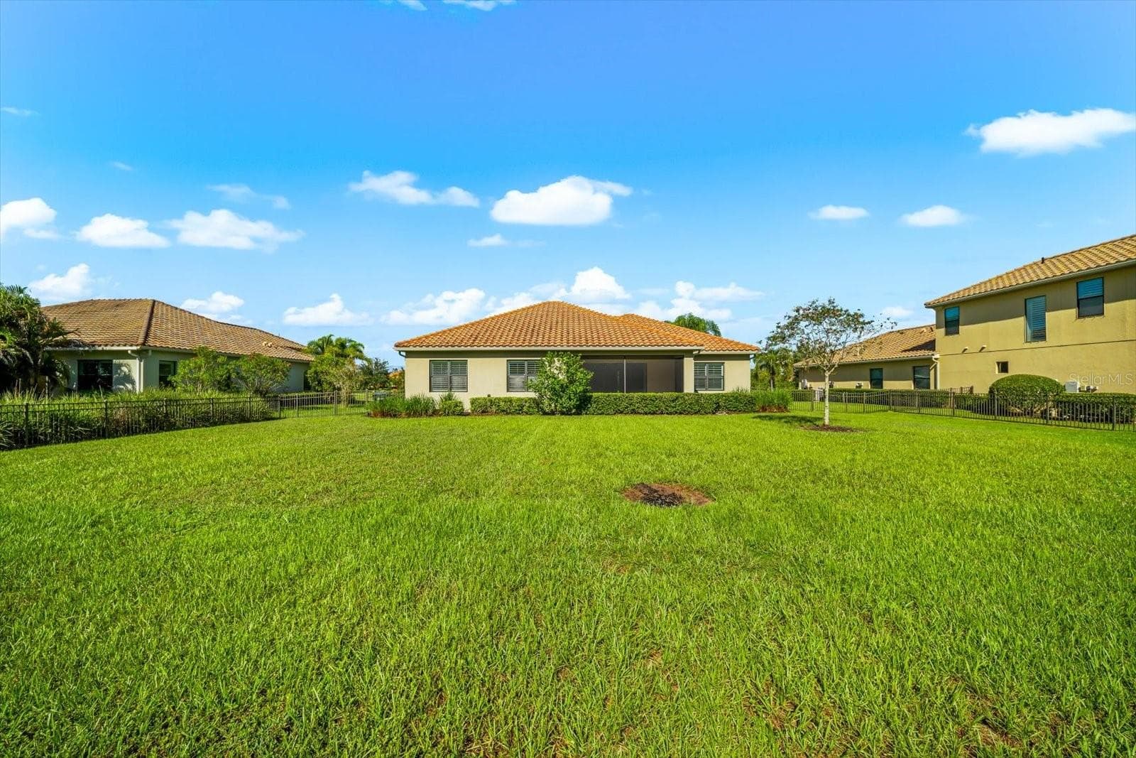 Single Family Residence at 8256 LARKSPUR CIR, SARASOTA, photo 59 of 74