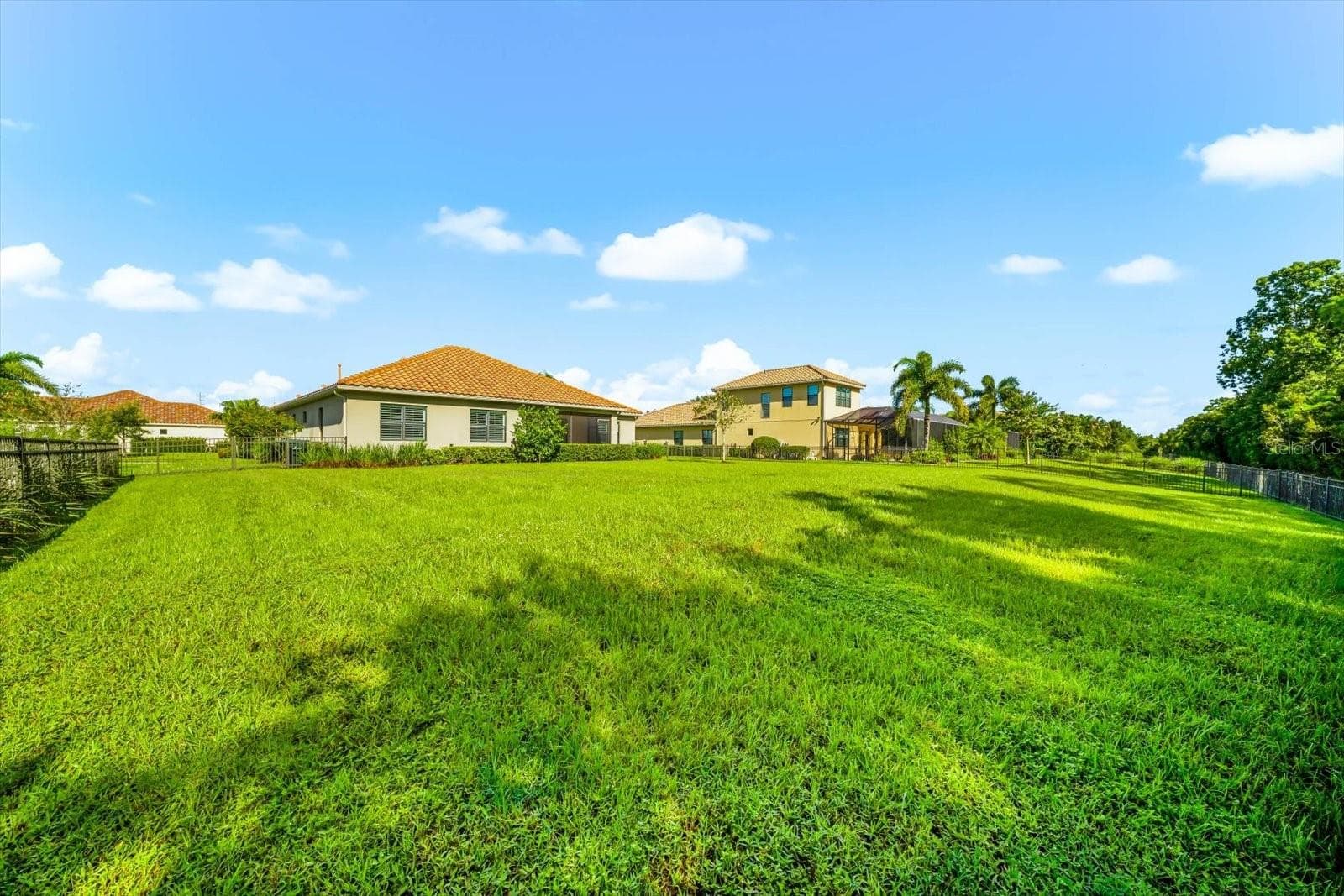 Single Family Residence at 8256 LARKSPUR CIR, SARASOTA, photo 61 of 74