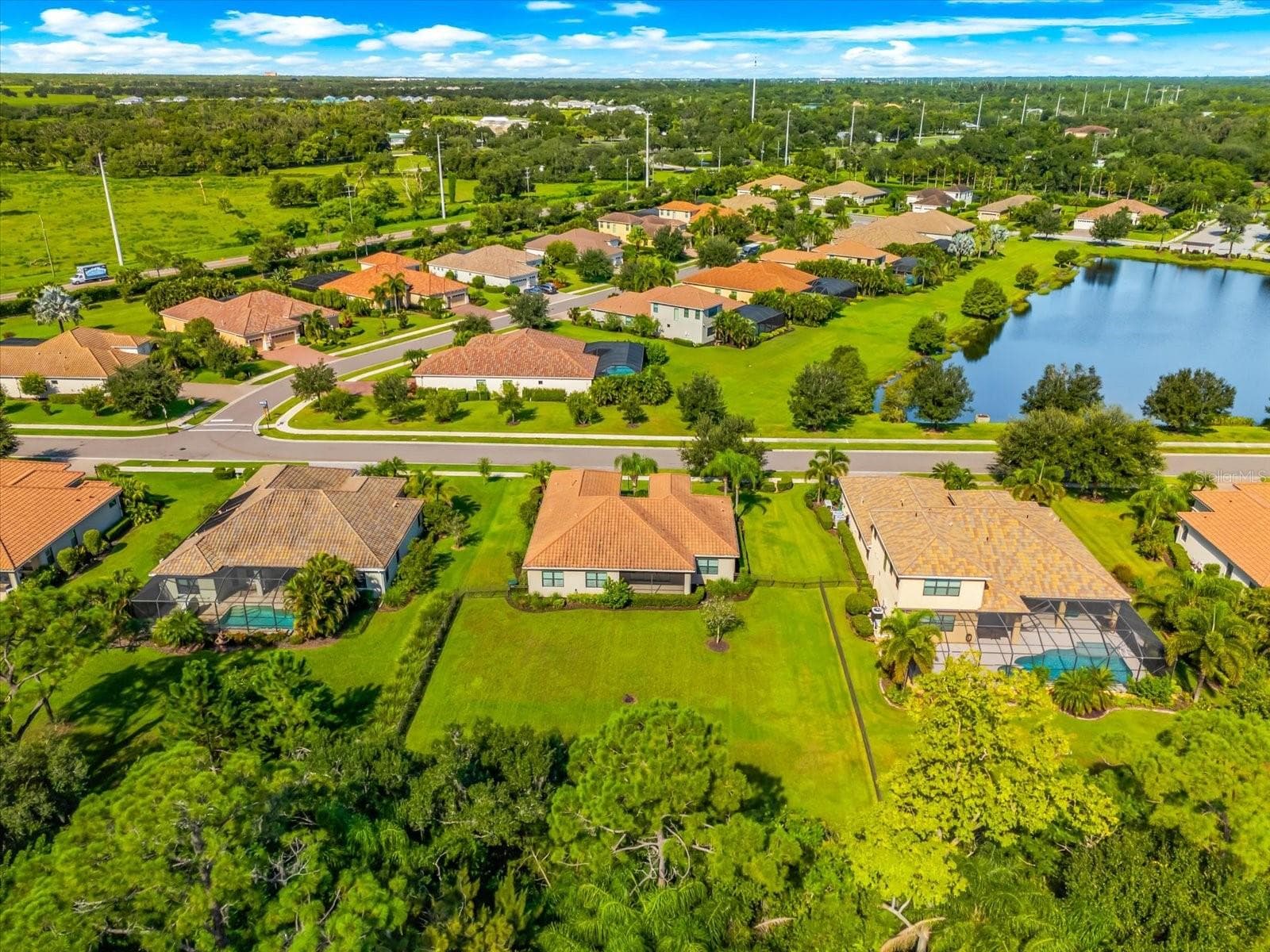 Single Family Residence at 8256 LARKSPUR CIR, SARASOTA, photo 69 of 74