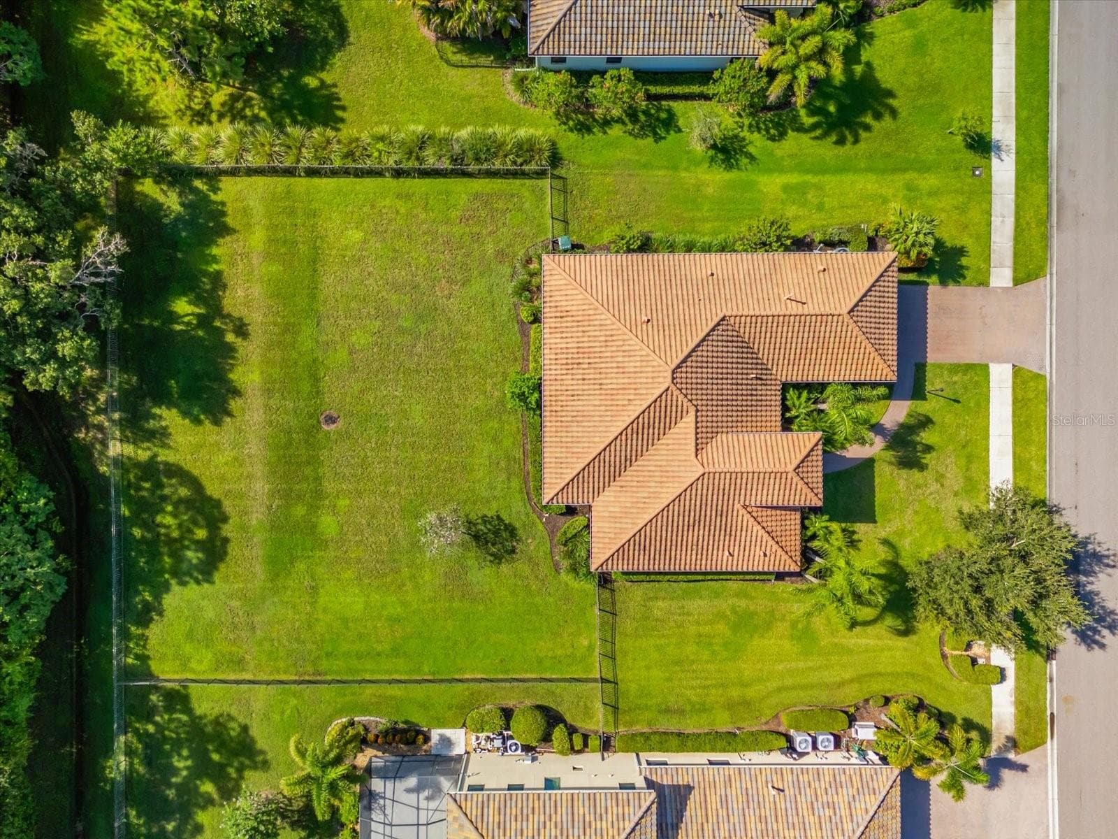 Single Family Residence at 8256 LARKSPUR CIR, SARASOTA, photo 73 of 74