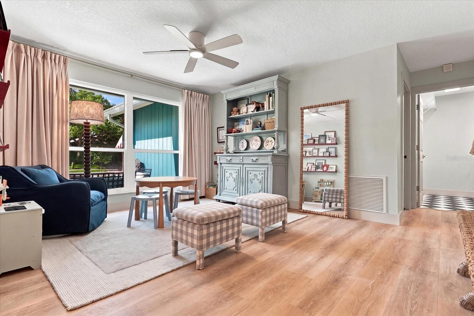 Single Family Residence at 1515 MIDNIGHT PASS WAY, CLEARWATER, photo 31 of 73
