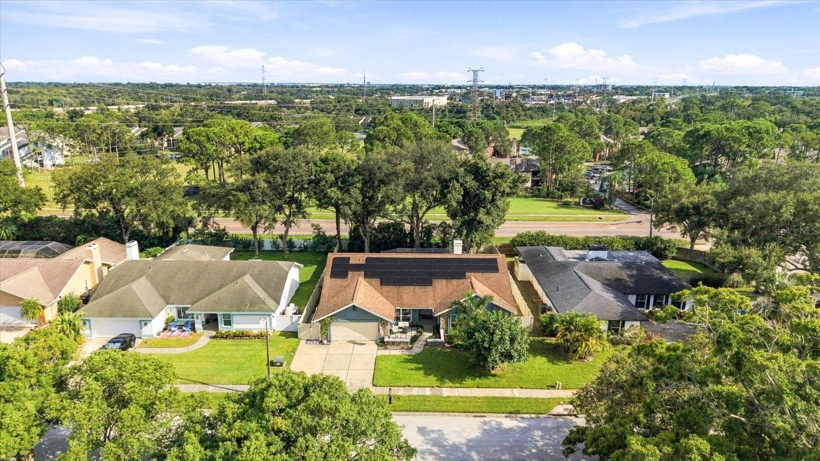 Single Family Residence at 1515 MIDNIGHT PASS WAY, CLEARWATER, photo 70 of 73