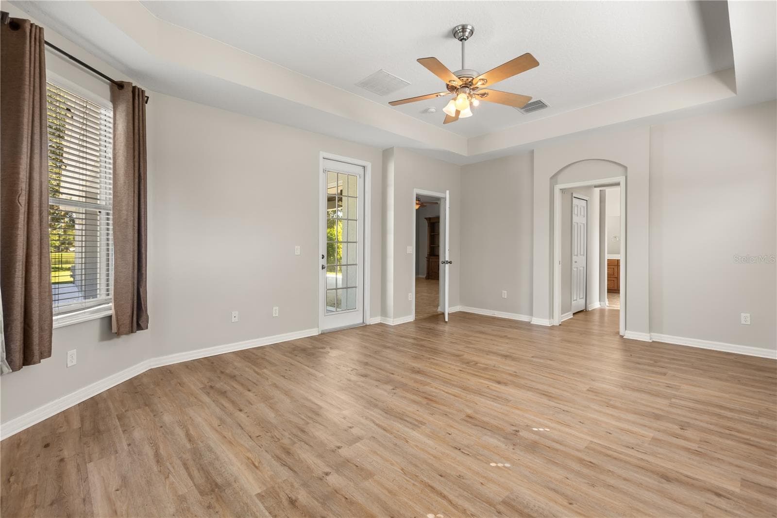 Single Family Residence at 9601 TURTLE LANDINGS CT, ORLANDO, photo 9 of 55