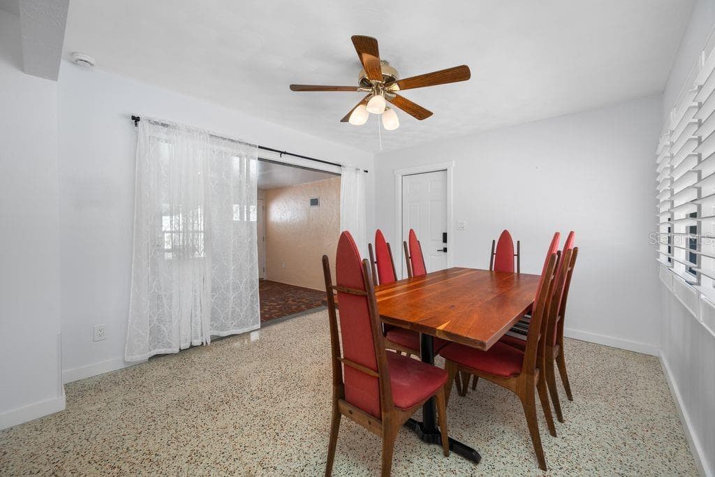 Dining Room showing Entrance to Bonus Room and Pedestrian Door to Garage - 1472 DURLING DR S, SOUTH PASADENA