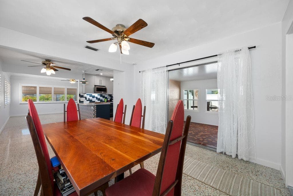 Dining Room with Views of Bonus Room, Kitchen and Living Room - 1472 DURLING DR S, SOUTH PASADENA