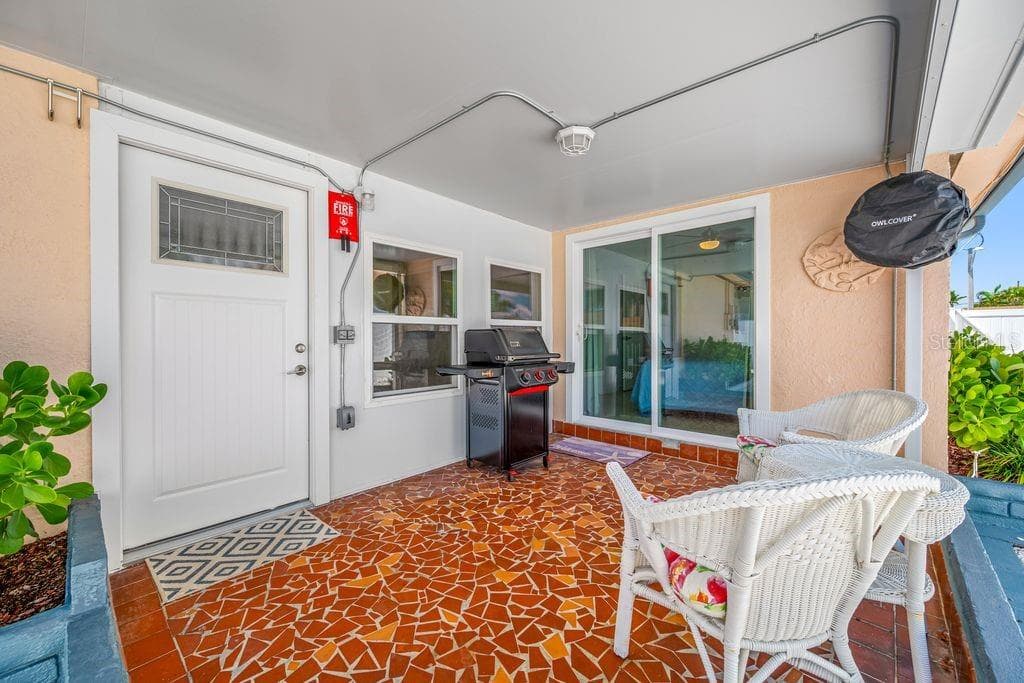 Enjoy your covered Lanai - Access from the Bonus Room or Primary Bedroom - 1472 DURLING DR S, SOUTH PASADENA