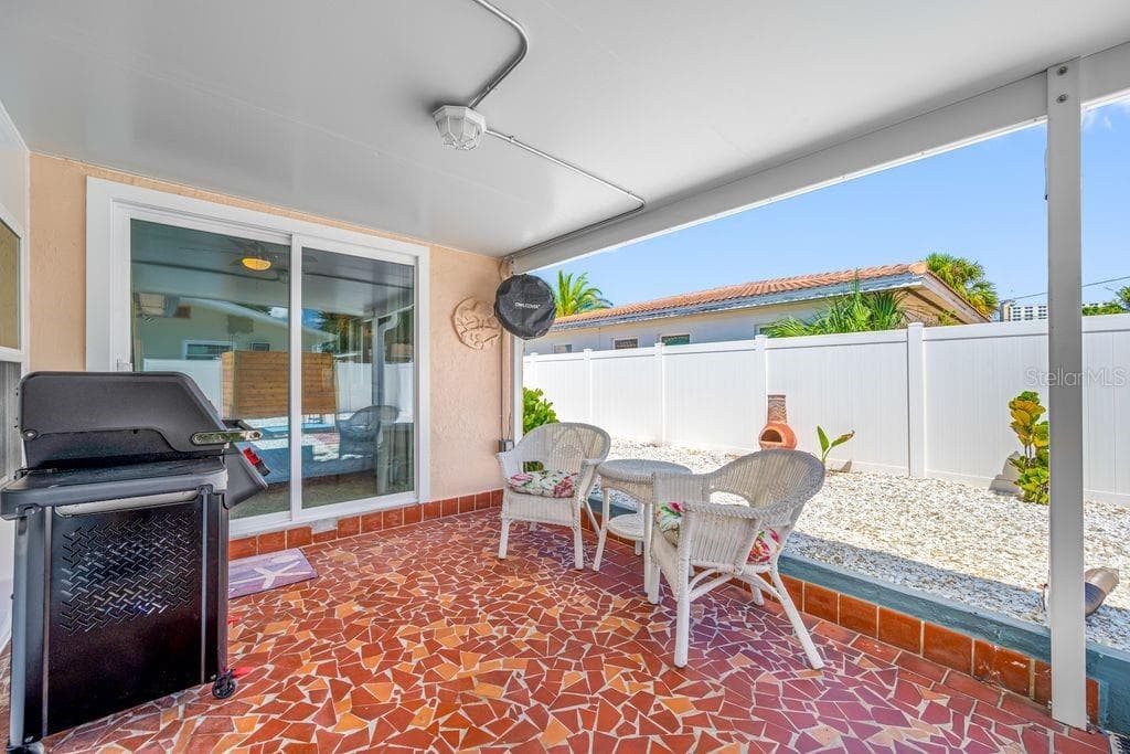 What a great way to start your day with Coffee! - 1472 DURLING DR S, SOUTH PASADENA