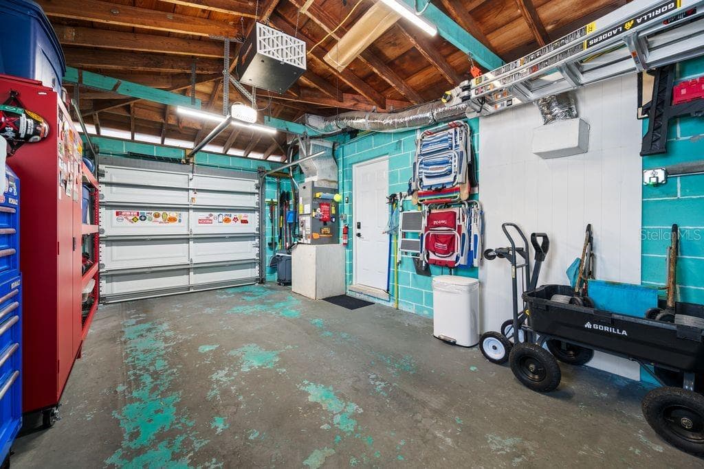 Garage - 1472 DURLING DR S, SOUTH PASADENA