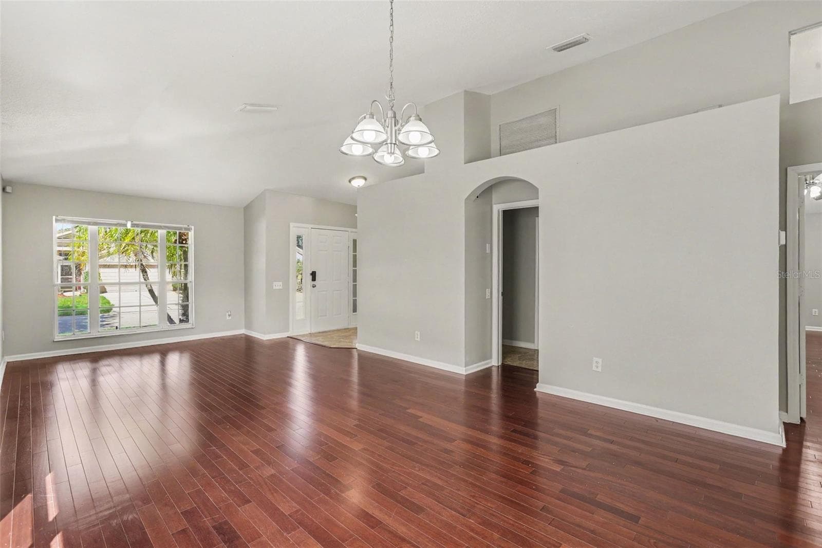 Single Family Residence at 10317 HUNTERS HAVEN BLVD, RIVERVIEW, photo 4 of 22