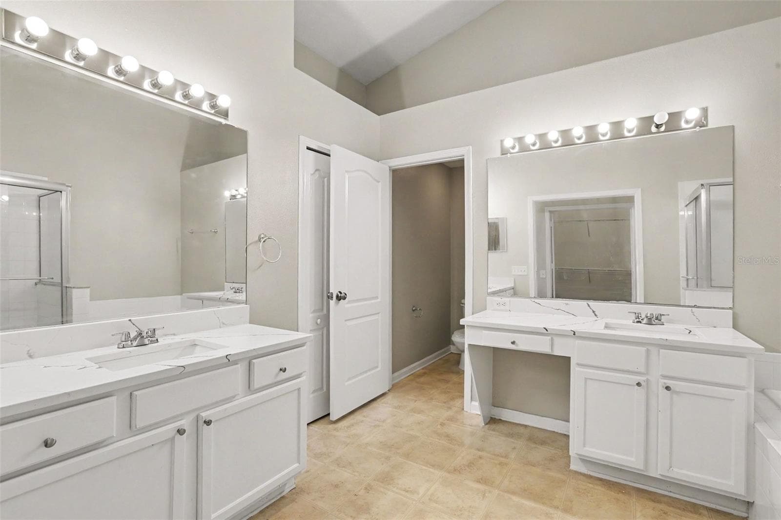 Single Family Residence at 10317 HUNTERS HAVEN BLVD, RIVERVIEW, photo 20 of 22