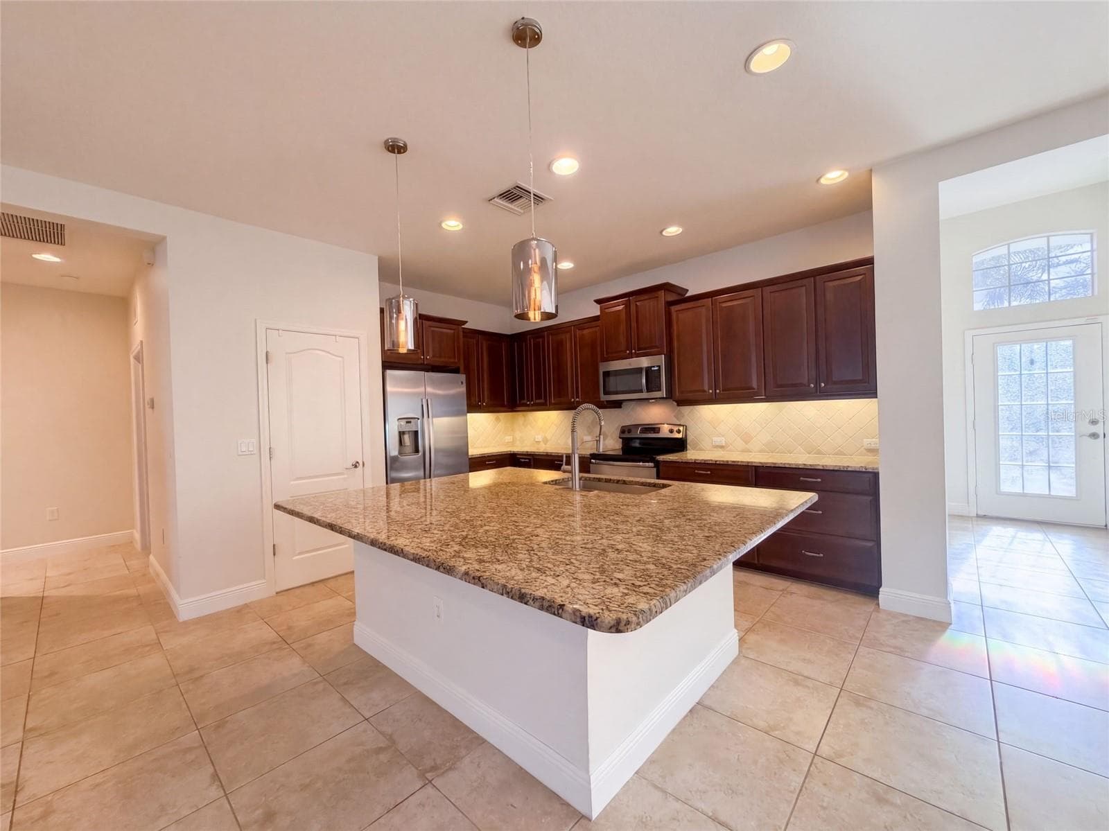 Single Family Residence at 1416 HICKORY VIEW CIR, PARRISH, photo 2 of 45