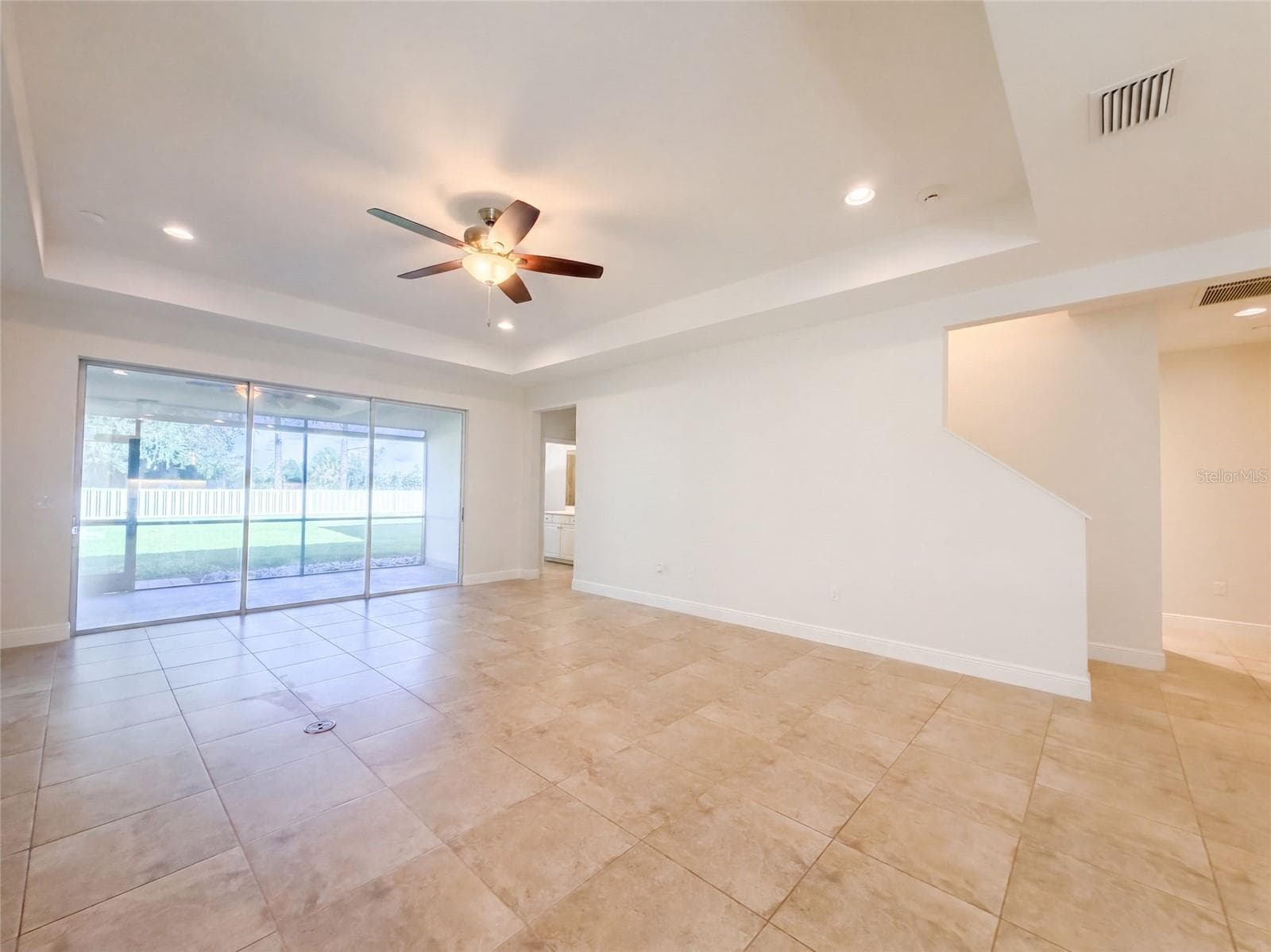 Single Family Residence at 1416 HICKORY VIEW CIR, PARRISH, photo 11 of 45
