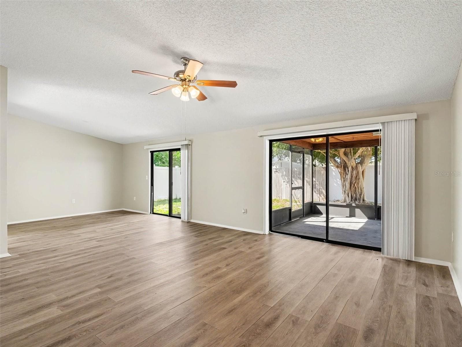 Single Family Residence at 6607 36TH AVENUE DR W, BRADENTON, photo 9 of 19
