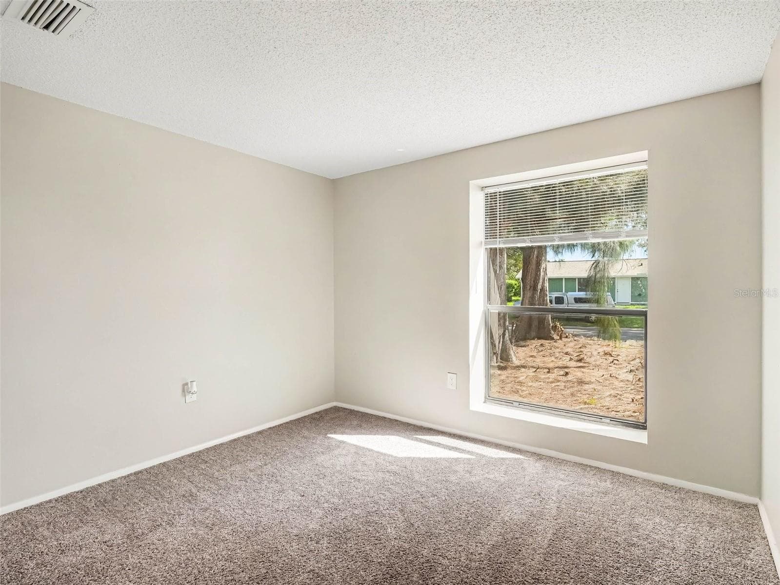 Single Family Residence at 6607 36TH AVENUE DR W, BRADENTON, photo 15 of 19
