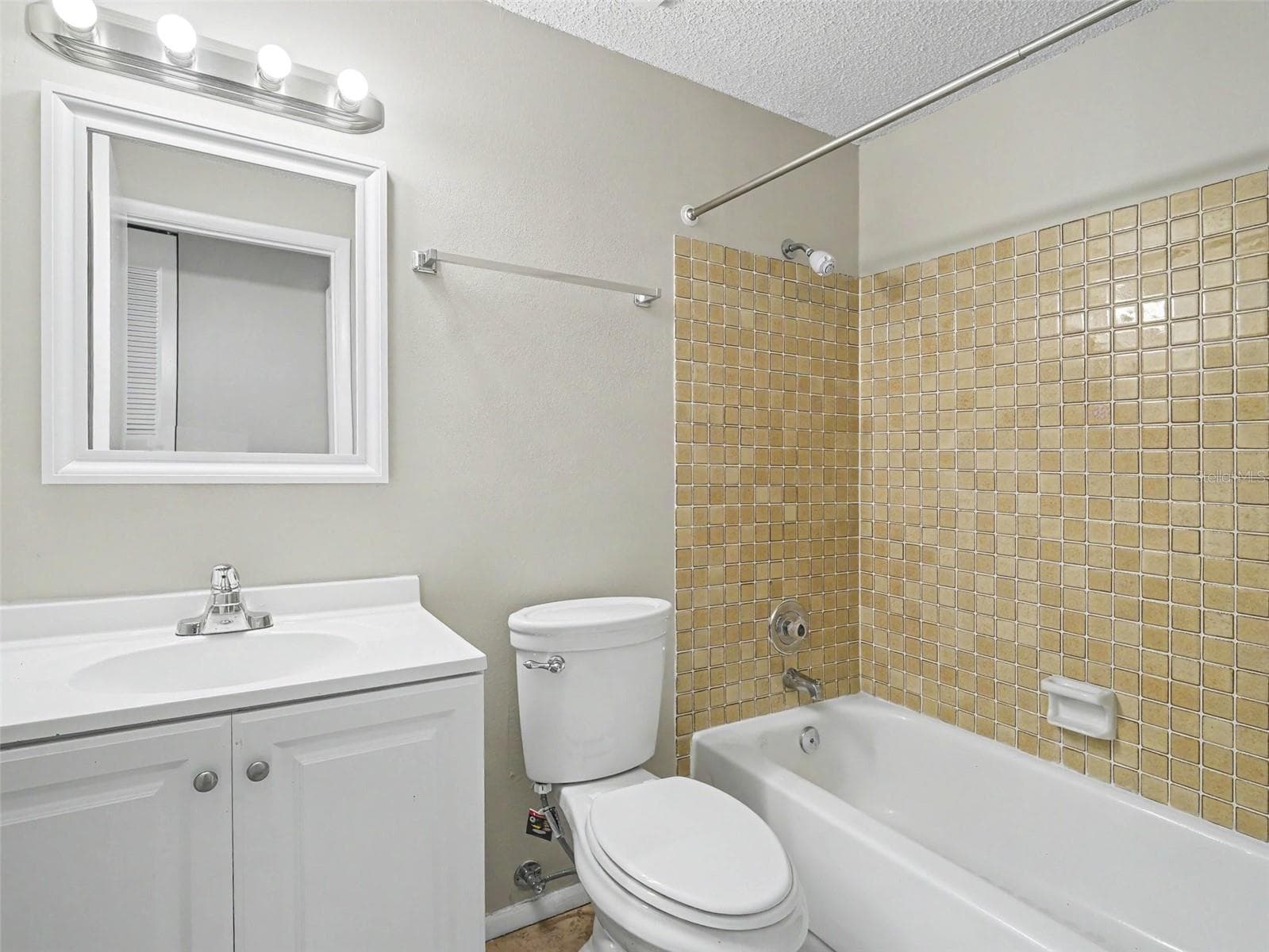 Single Family Residence at 6607 36TH AVENUE DR W, BRADENTON, photo 17 of 19