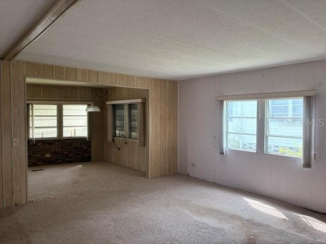 LIVING ROOM - 84 CEDAR ELM DR #28, SAFETY HARBOR