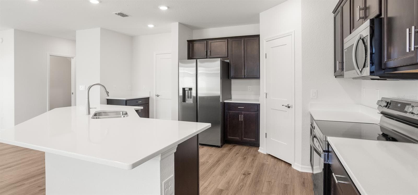 Single Family Residence at 4498 RAPALLO AVE E, WINTER HAVEN, photo 6 of 14