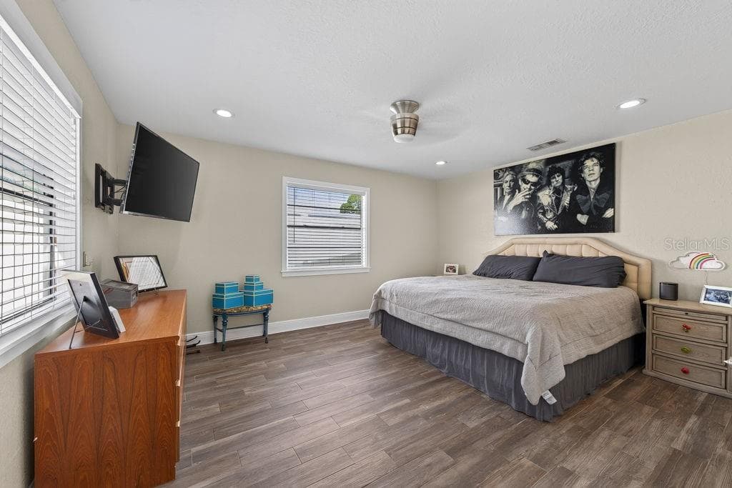 Single Family Residence at 4710 W TRILBY AVE, TAMPA, photo 23 of 65