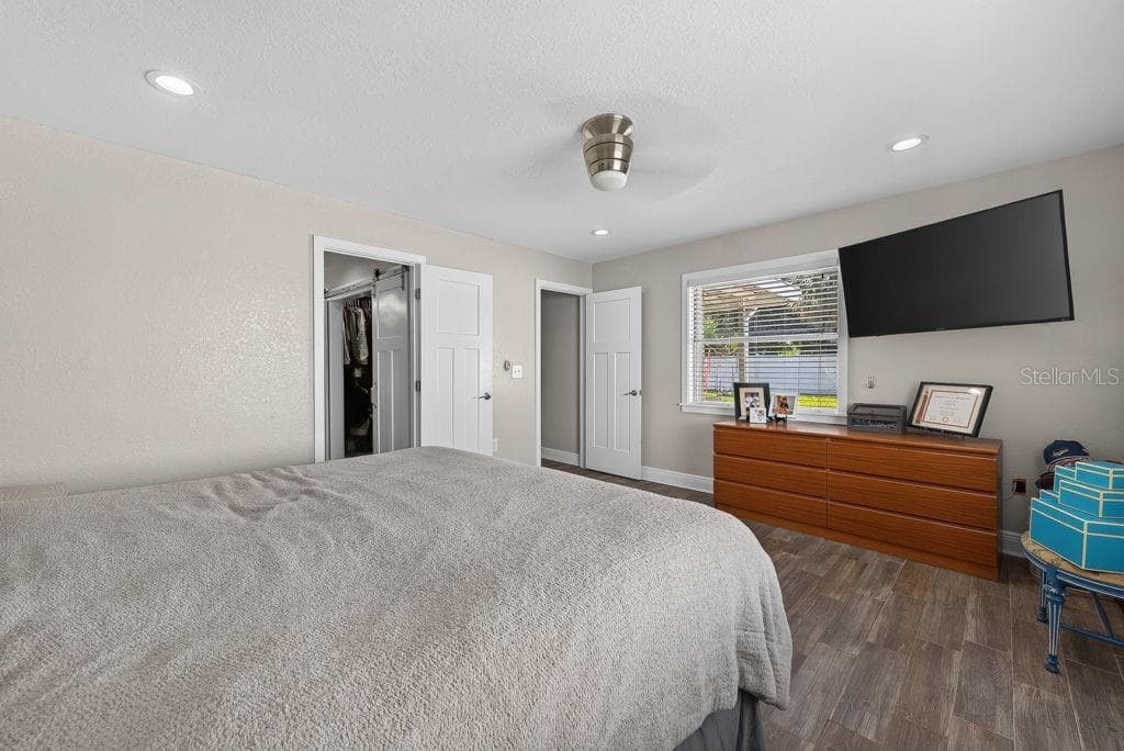 Single Family Residence at 4710 W TRILBY AVE, TAMPA, photo 26 of 65