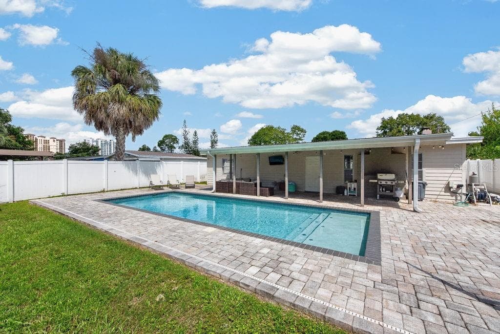 Single Family Residence at 4710 W TRILBY AVE, TAMPA, photo 49 of 65