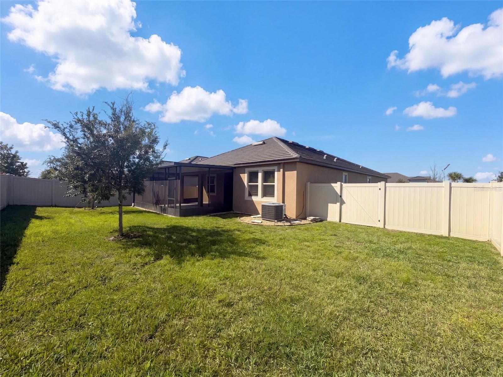 Single Family Residence at 31351 CANNON RUSH DR, SAN ANTONIO, photo 25 of 31