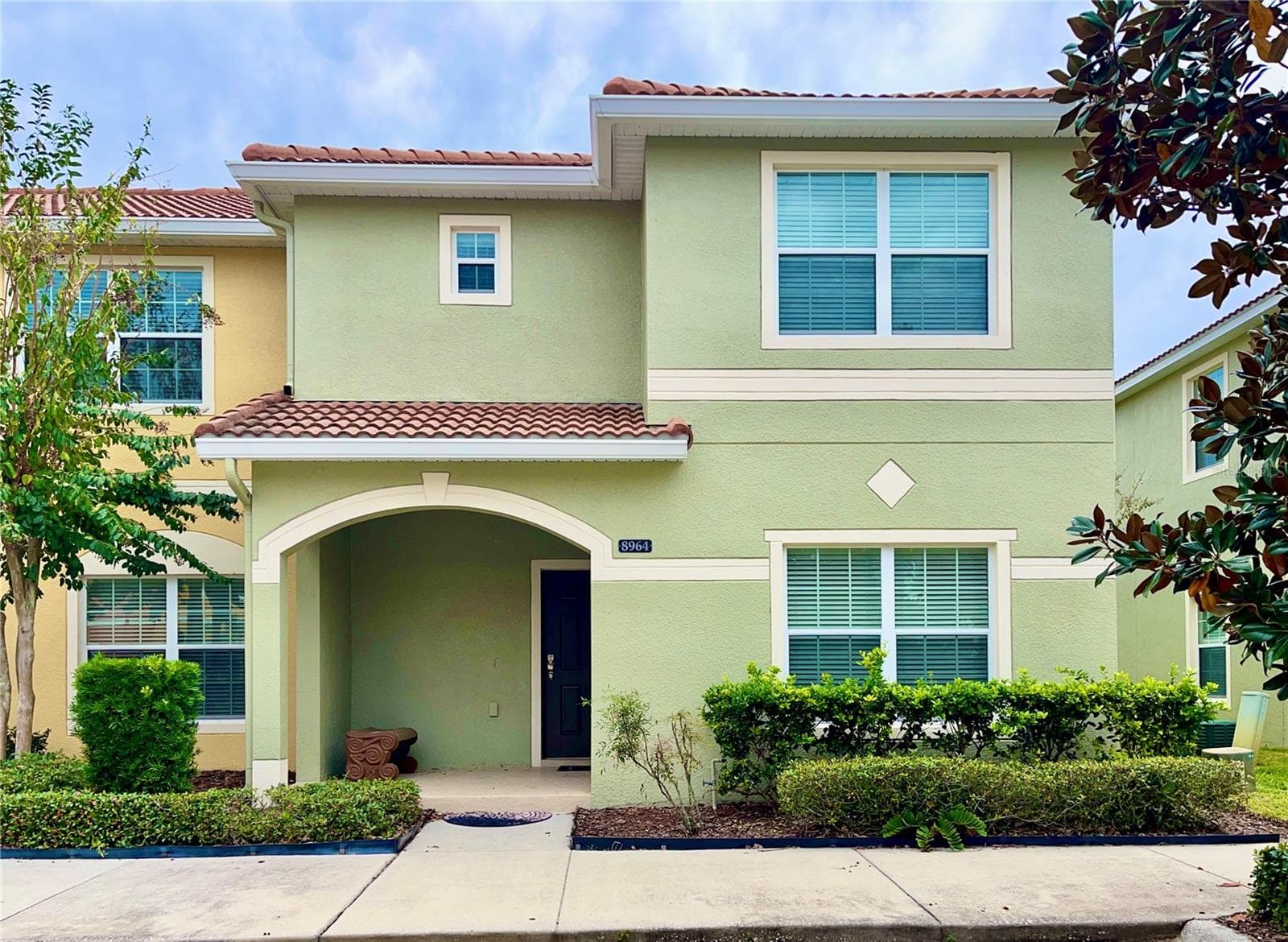 8964 CAT PALM RD