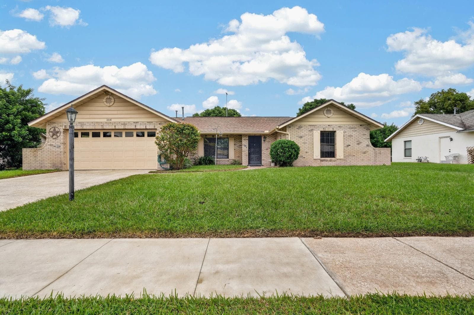 Single Family Residence at 104 COLLEEN DR, DAYTONA BEACH, photo 3 of 41