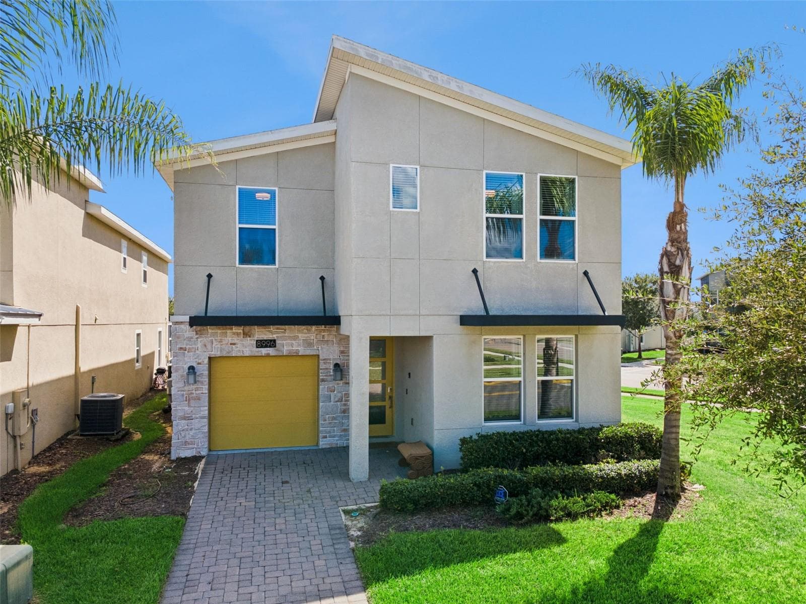 8996 CABOT CLIFFS DR
