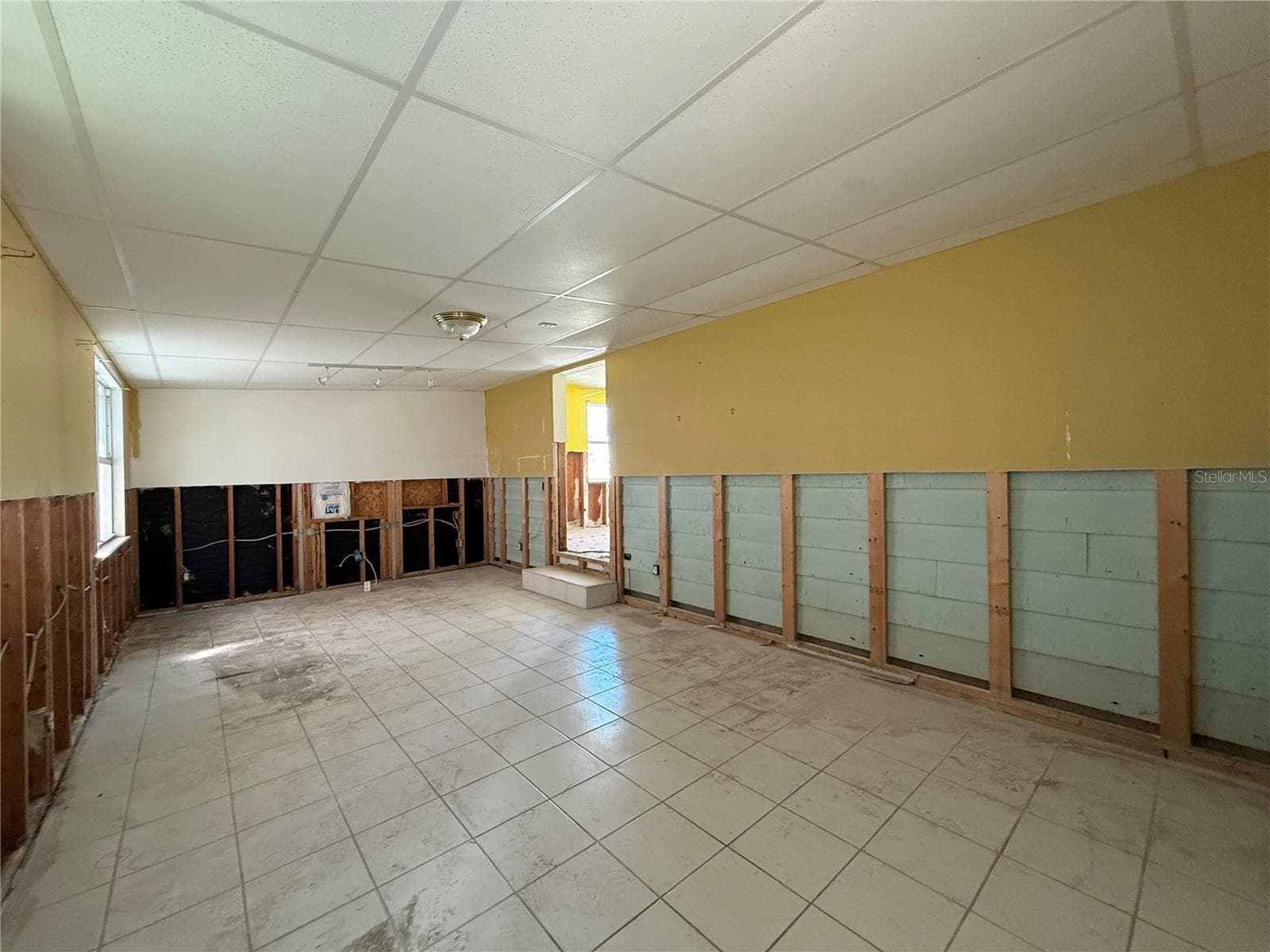 ENCLOSED FLORIDA ROOM - 4449 PARMELY ST, PORT CHARLOTTE