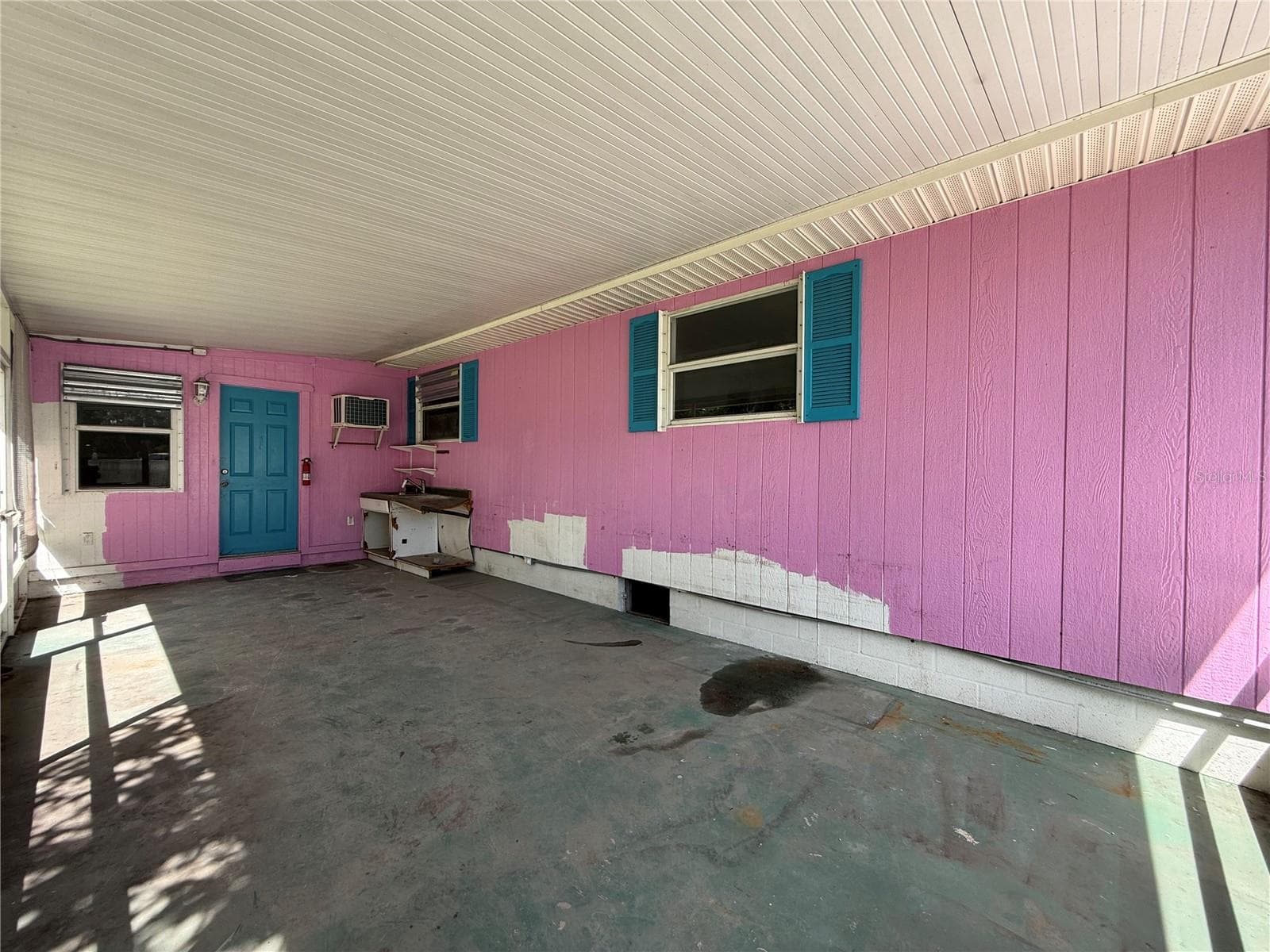 LANAI - 4449 PARMELY ST, PORT CHARLOTTE