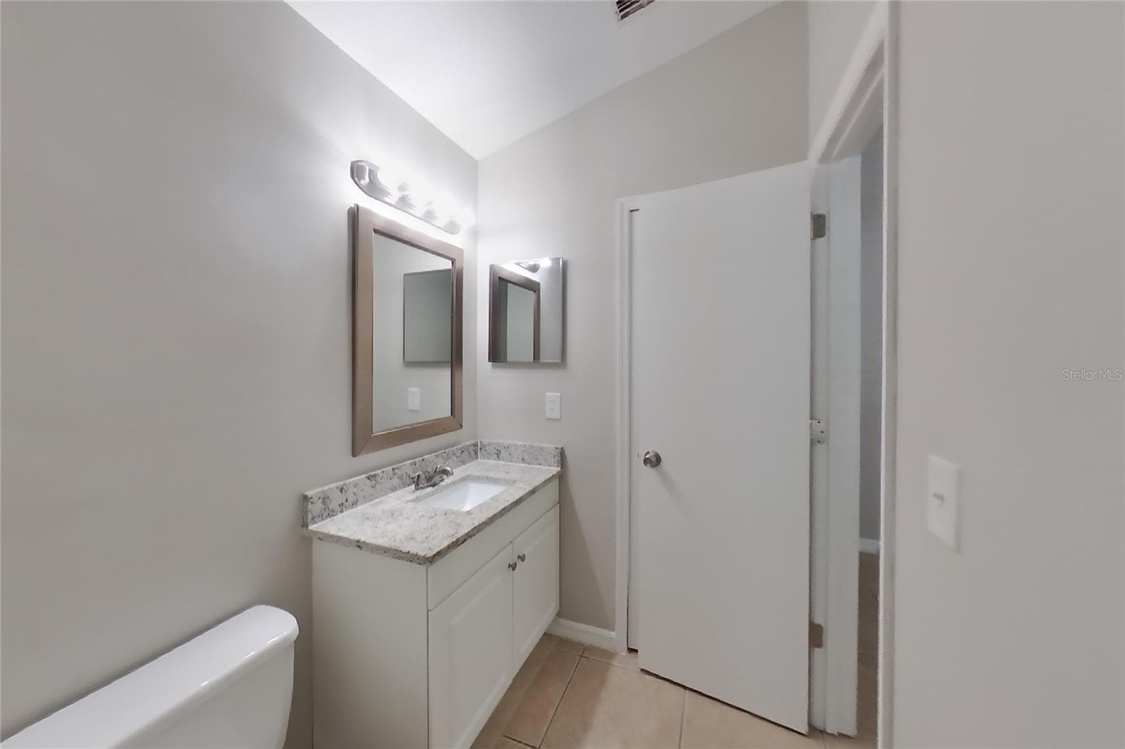 Single Family Residence at ORLANDO, photo 8 of 16