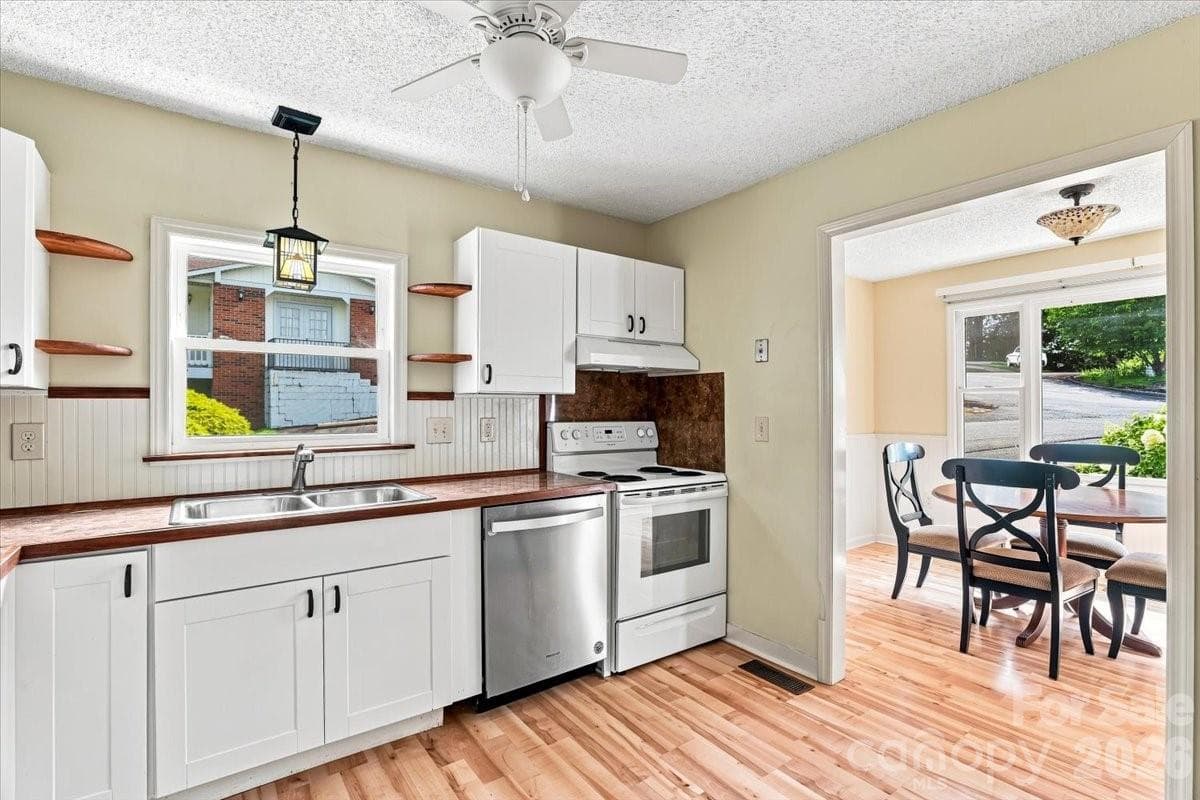 Condominium at 75 Nazarene Way, Waynesville, photo 13 of 40