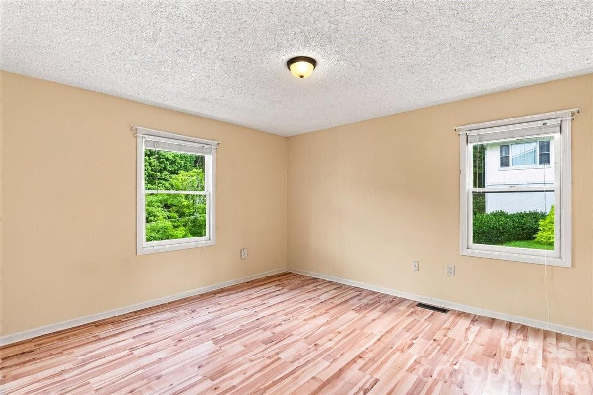 Condominium at 75 Nazarene Way, Waynesville, photo 26 of 40