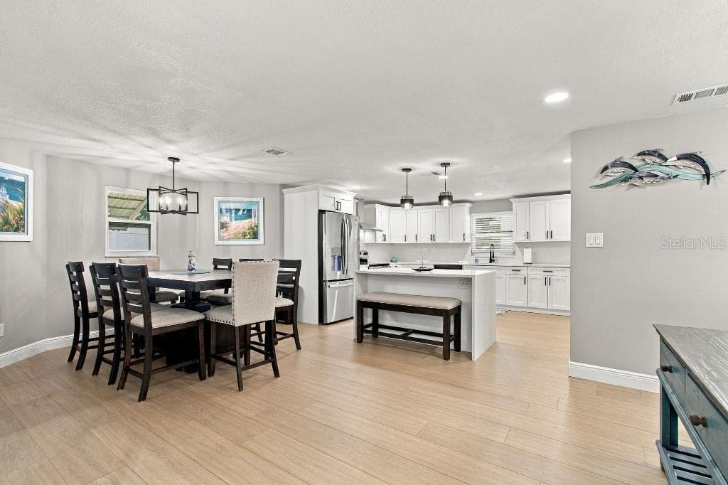Single Family Residence at 10744 DRUMMOND RD, TAMPA, photo 18 of 73