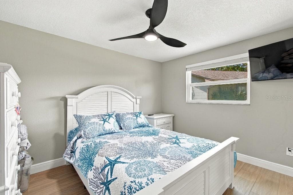 Single Family Residence at 10744 DRUMMOND RD, TAMPA, photo 50 of 73